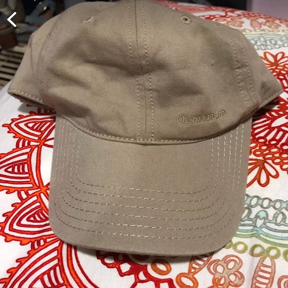 Tan baseball cap